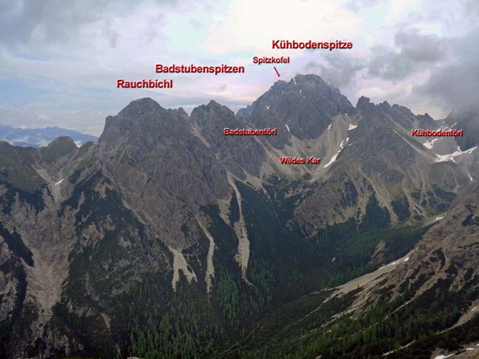 der eindrucksvolle Gipfelblick übers Kühbodental nach NO ...