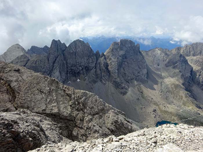 im Südwesten Wildsender und Seekofel ...