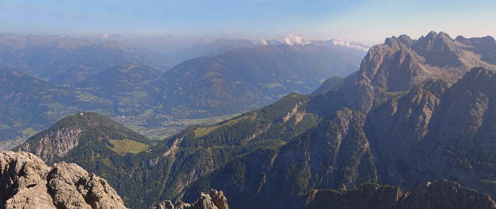 Rauchkofel, Dölsach im Lienzer Becken, Iselsberg, Kreuzeckgruppe und Sandspitzkamm