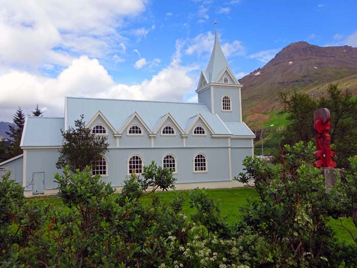 ... und wurde bald zur größten Ortschaft im Osten Islands                               