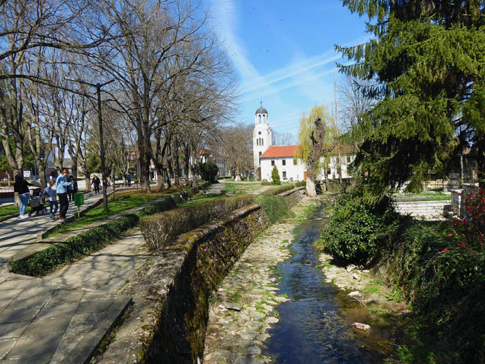 etwa 60 km landeinwärts liegt Malko Tarnovo, der größte Ort im Strandzha-Gebirge