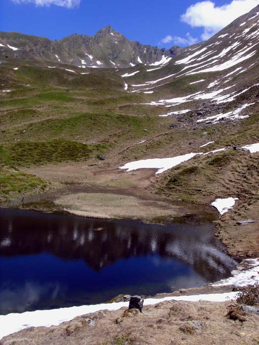 von den Seen geht's hinauf ins Rossalmkar zwischen Pihapper (Mitte) und Stubenkogel