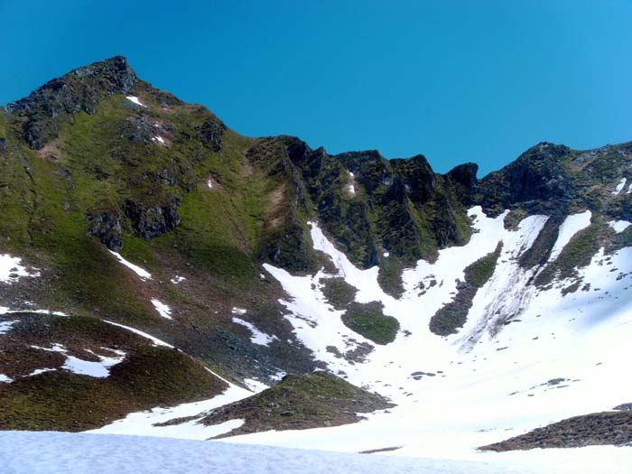 auf der linken Seite beherrscht der Pihapper, Hausberg der Mittersiller, das oberste Karbecken