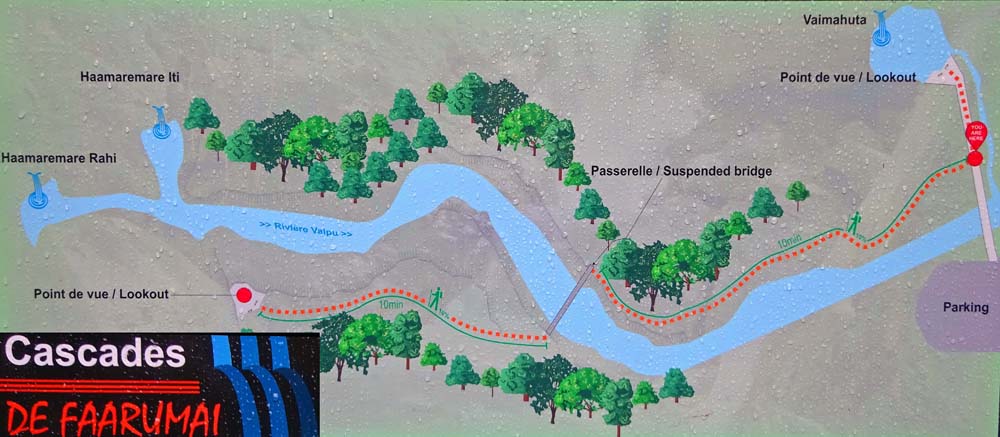 ... mit seinen drei mächtigen Wasserfällen, die auf einem halbstündigen Rundgang erkundet werden können