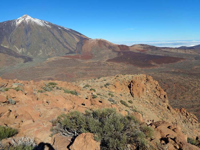 Blick auf die Nordschulter und die weiten Lavafelder des Teide