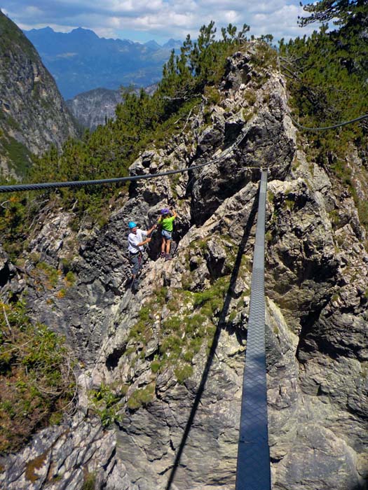 Blick von der Brücke das Kerschbaumertal hinaus, hinten die Schobergruppe