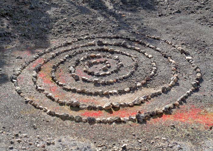 ... ein Symbol für die unverwüstliche menschliche Kreativität selbst unter harten, ständig wechselnden Umweltbedingungen