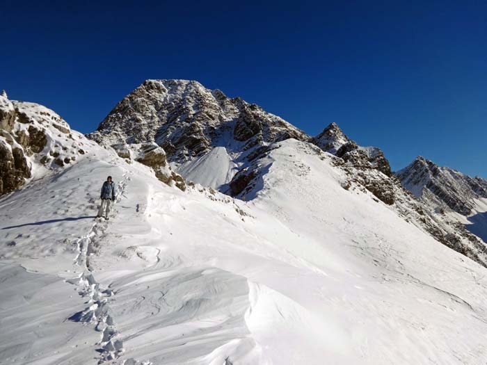 der Ostgrat auf die Weittalspitze läuft ganz gemütlich an; Rückblick auf den Zochenpass