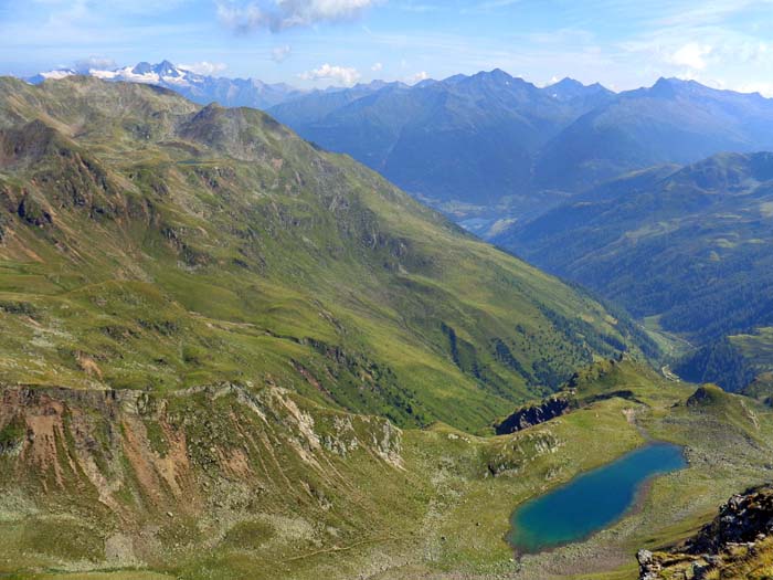 ... und von diesem das Michlbachtal hinaus auf Schobergruppe und Glockner