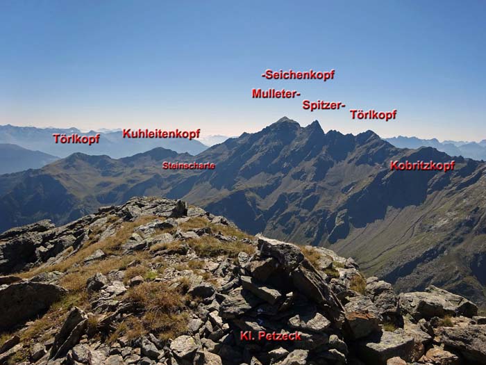 über dem Wangenitztal die südlichen Randberge der Schobergruppe ...