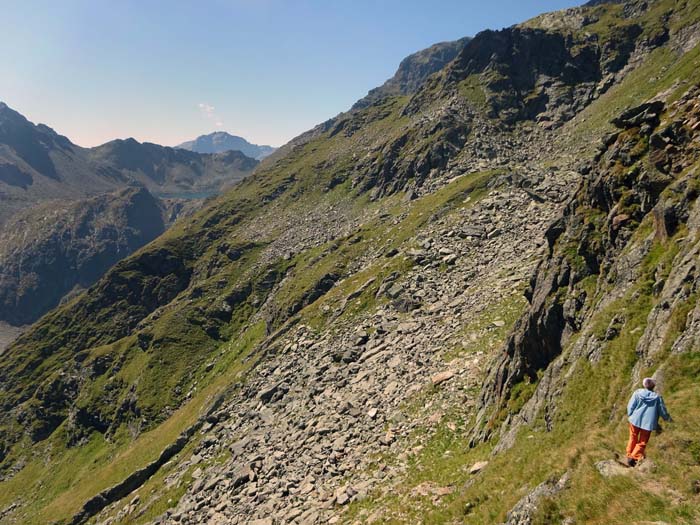 wir wollen aber noch die alte Traverse durch eine Reihe von Karen hinüber zur Wangenitzseehütte austesten