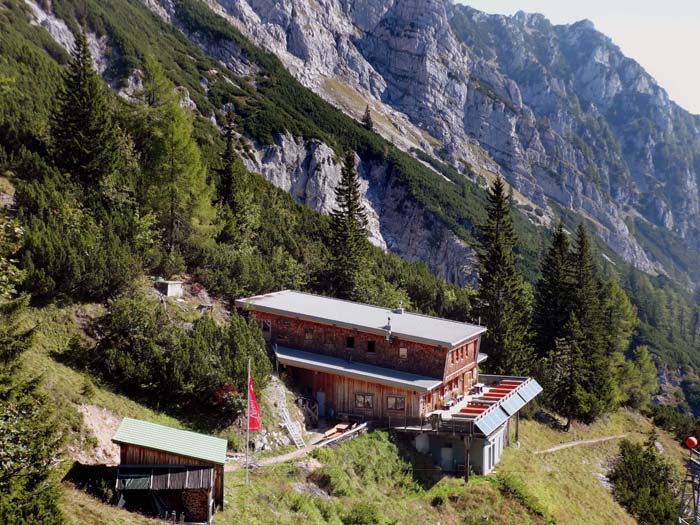 ... und die Hütte im neuen Glanz