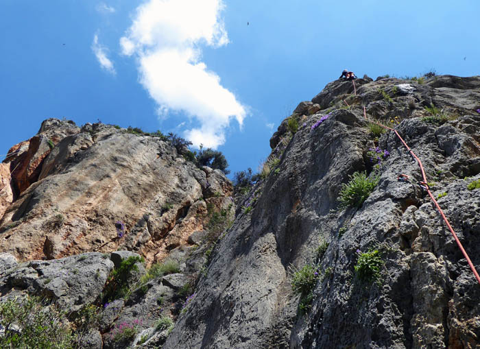 weiter rechts an der Schluchtkante die Plaisirroute Go 5a