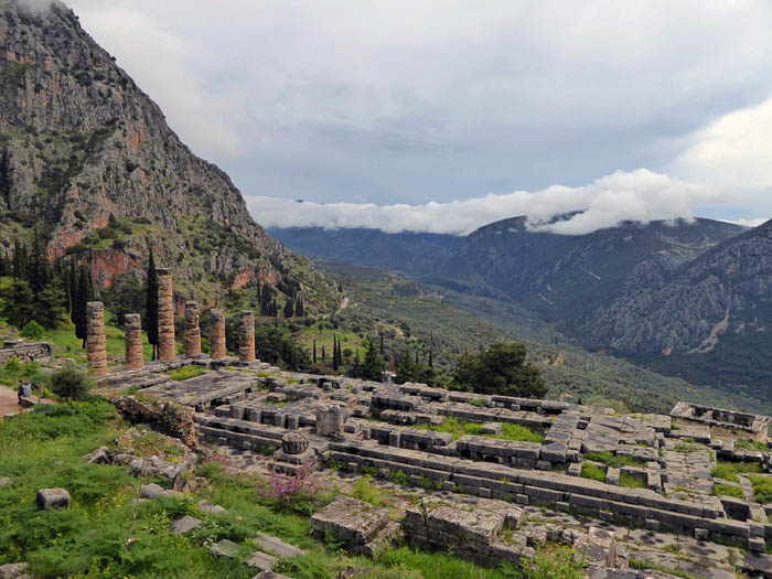 ganz in der Nähe des weltberühmten Apollotempels von Delphi ...