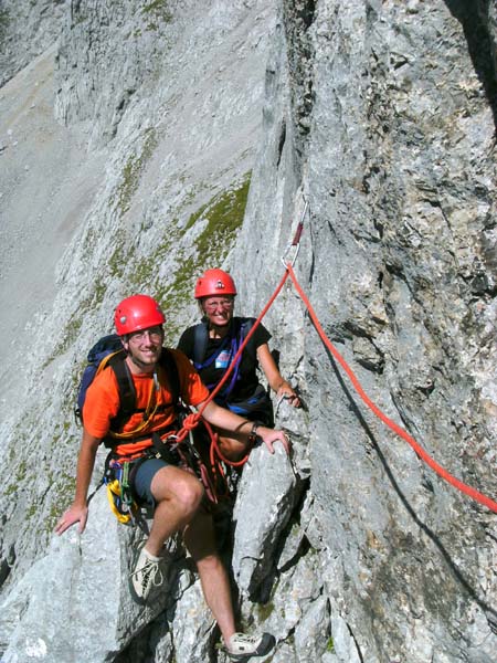 Ulli und Thomas passieren auf der normalen SO-Grat-Route soeben den 5. Stand der kreuzenden Chrysanthemes