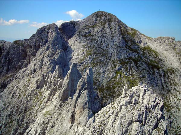 gegen W auf den Zackengrat zur Großwand