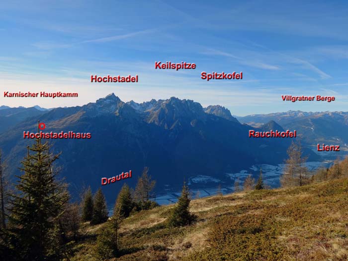 die Lienzer Dolomiten von NO (Luelfeld am Ziethenkopf, Kreuzeckgruppe)