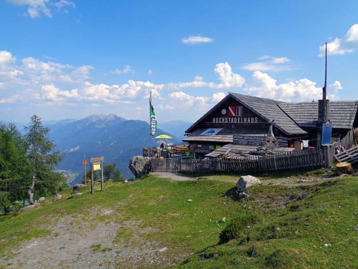 beim Hochstadelhaus ist etwa Halbzeit bis ins Tal