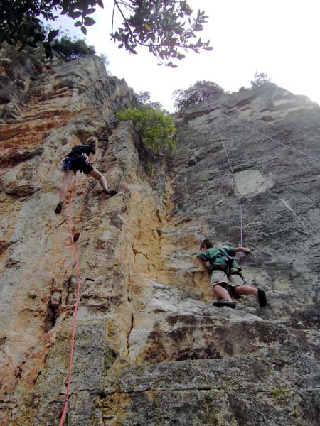 Sektor Krugi. Ulli in der tollen Divlja ruža, 6a; Nikolaus in Vepar, 5c