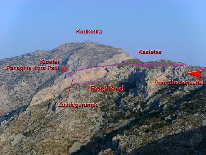 der Sektor Rockland am Kastelas vom höchsten Straßenpass der Insel (aus WNW); die Koukoula-Besteigung aus der Pezondabucht findet ihr im Archiv Bergsteigen