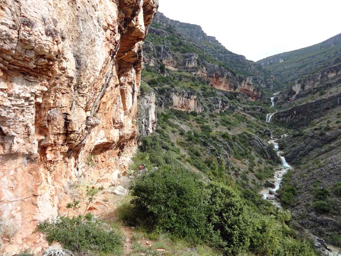 beim Weiterweg in die Schlucht zu den übrigen Sektoren verliert sich der Steig manchmal