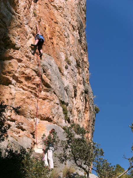 Ulli in der 1. SL von Issa (5c)