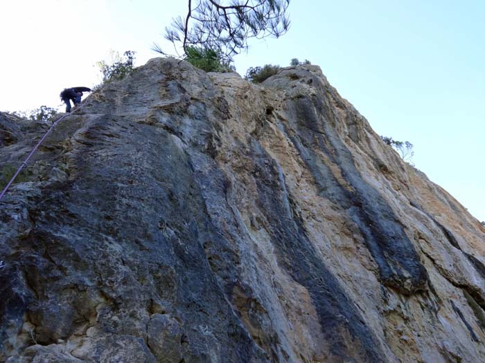 die leichteste Route ist gleich am linken Rand: Udruga stina 5c, die meisten anderen der etwa 20 Routen hier bewegen sich im 7. und 8. Franzosengrad