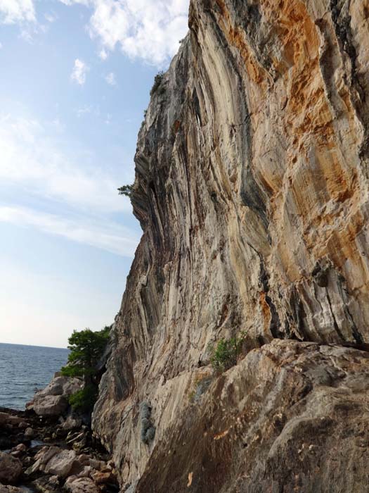 am Einstieg zur 15-m-Route Paklina 7b, Podstine