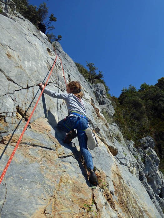 die Schlusswand der 1. Seillänge