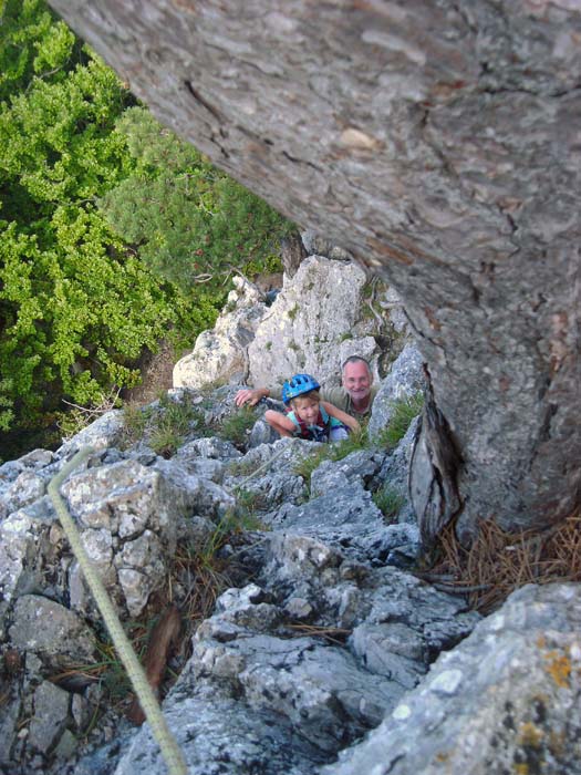 Ronja mit Papa im Frohsinnsteig, 3-