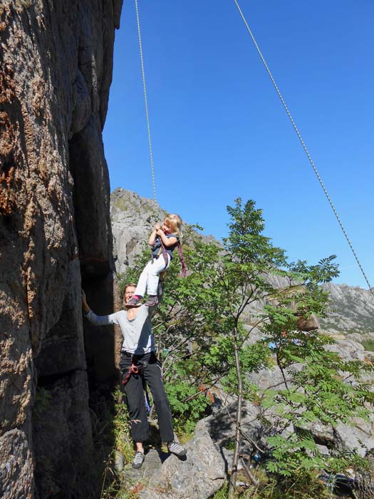 Ronja wundert sich über Madelene 7- (6b+)