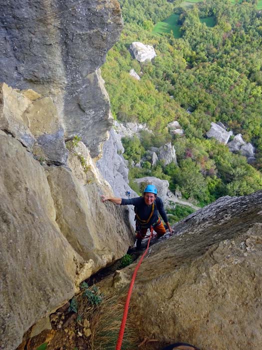 auch Ulli genießt die Verschneidung, die an unseren Damokles am Rotgschirr (Totes Gebirge; s. Archiv) erinnert