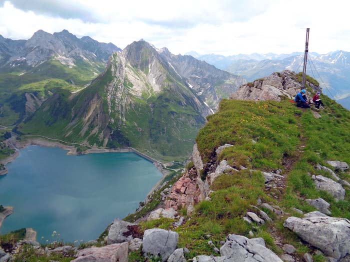 Gipfelblick nach O über den Spullersee