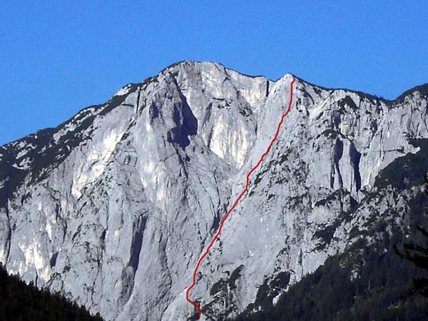 Trisselwand mit der Route „Seeblick“ von W, aus der Gegend um den Pötschenpass