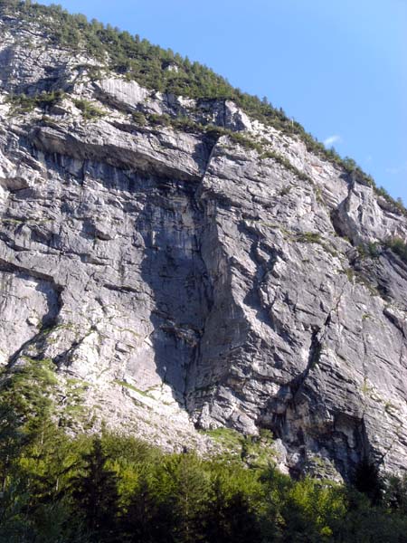 die Touren verlaufen an der Ausbruchskante und knapp rechts daneben