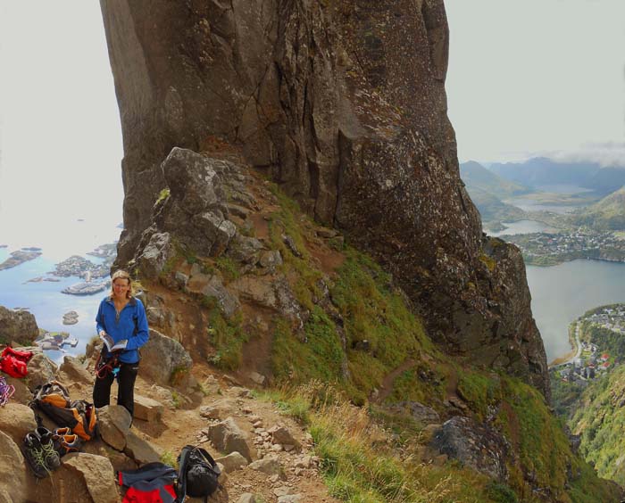 ... hinauf zum Nordwand-Sattel; der Einstieg ist gleich ziemlich knifflig