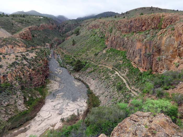 wieder ein Klettergarten mit ganz eigenem Gepräge: Der Barranco El Río verjüngt sich nach hinten zur unbegehbaren Klamm