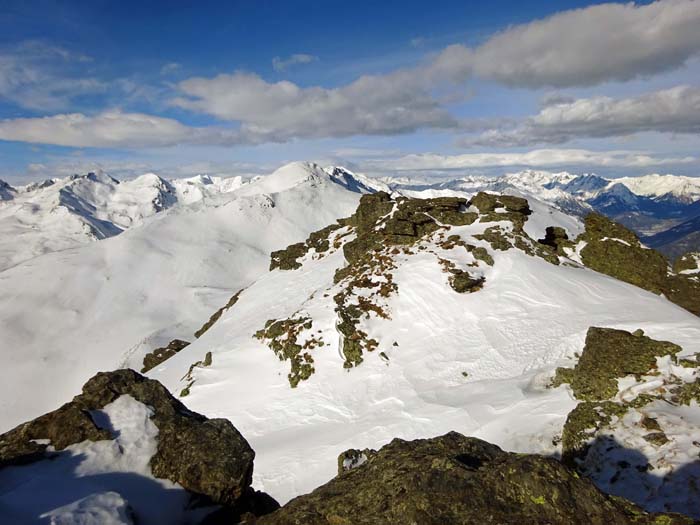 daran anschließend die Fortsetzung des Villgratner Hauptkamms (Gesamtüberschreitung bis Südtirol s. Archiv Bergsteigen)