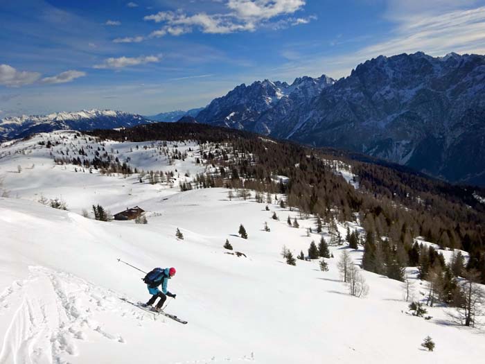 oberhalb der Gamperlehütte entweder hinüber zu den Pisten am Hochstein oder wie Ulli direkt hinunter in Richtung Bannberg