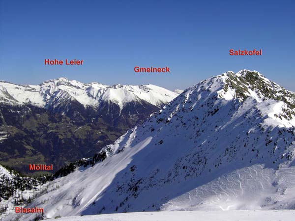 im O die Berge der sö. Reißeckgruppe und der benachbarte Salzkofel