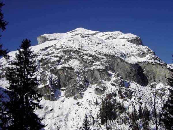 ein paar Minuten weiter die anspruchsvollere SO-Flanke des Tauernkogel; ganz am linken Rand entgeht man (bei sicherem Schnee) den Wandabstürzen