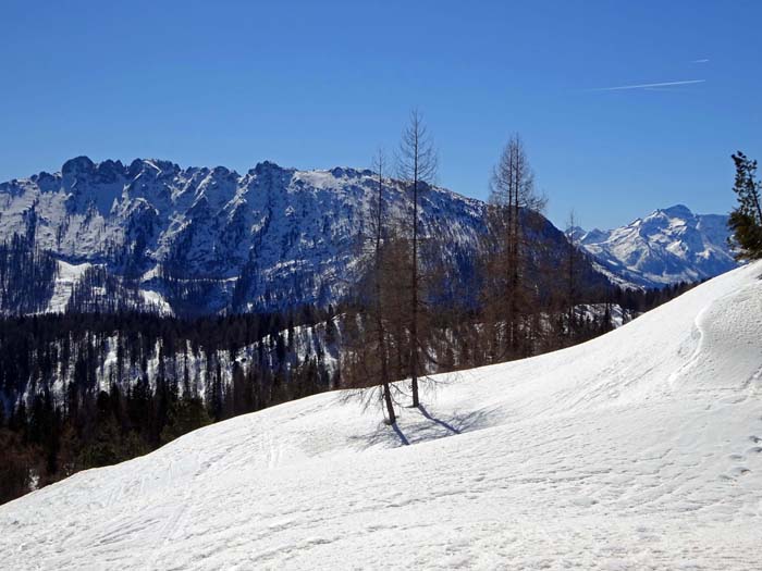 ... der Kammspitz und die Schladminger Tauern mit der Hochwildstelle