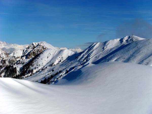 Pfannegg gegen NO auf Breitenstein und Golzentipp (rechts)