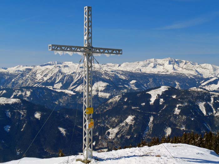 das Kreuz am Dürrenschöberl mit Warscheneck und Hochmölbing