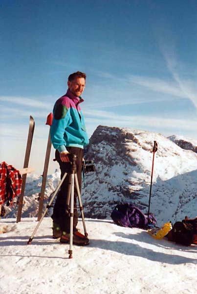 Gipfel gegen O mit Blick auf den Rosskogel, einer lohnenden Zugabe