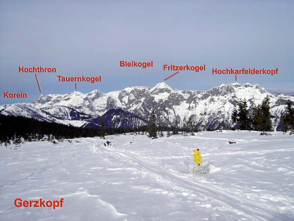 Gipfelblick nach NW aufs Tennengebirge