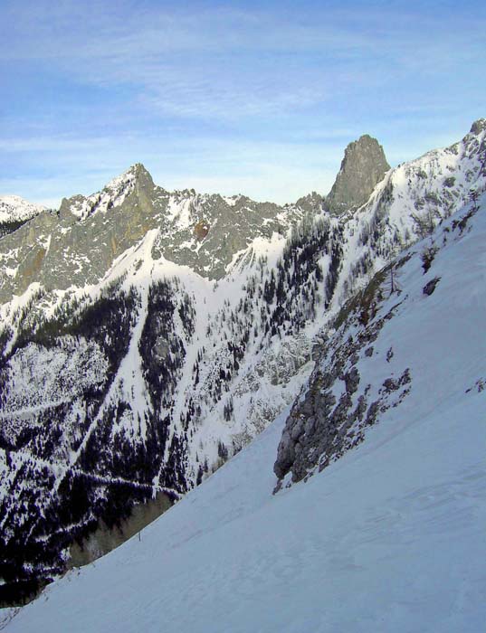 ... und dem Grat vom Schönberg zum Turm ...