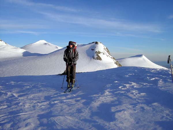 um 6.00 Uhr früh am Hohen Zaun, dahinter ein Paradies für Gipfelsammler (von links: Rainerhorn, Großvenediger, Schwarze Wand und Kleinvenediger)