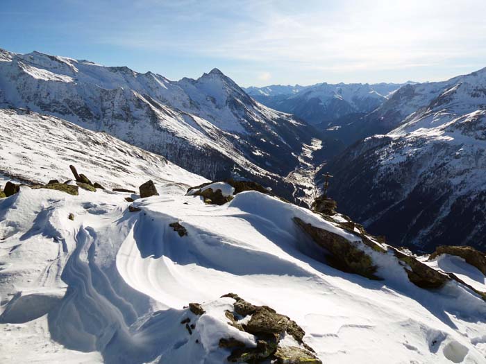 im Süden beherrscht der Nussingkogel die Talschaft um Matrei in Osttirol