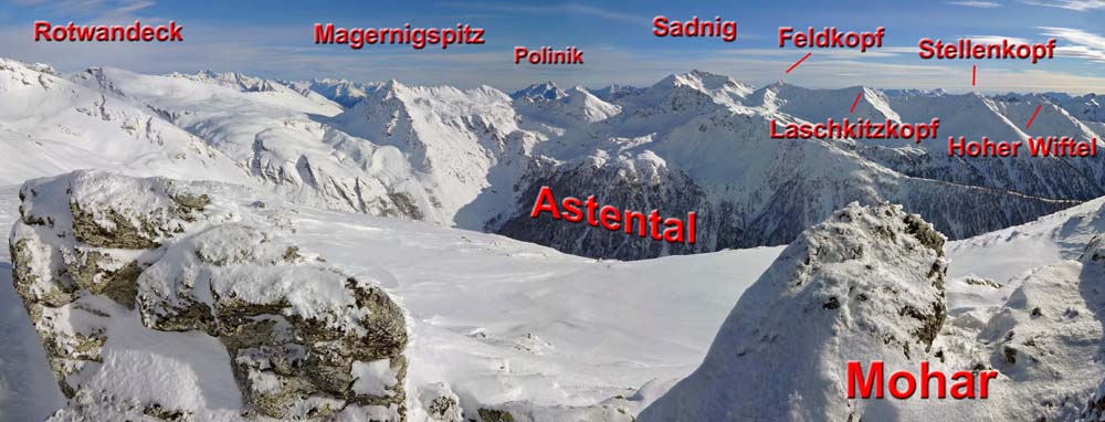 schließlich das Bergpanorama südlich der Asten